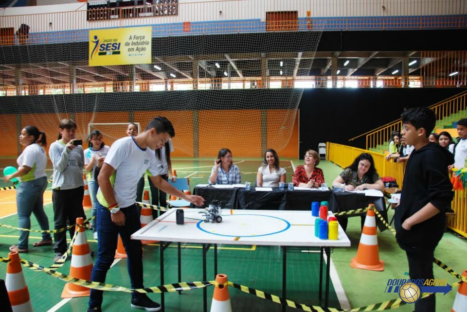 Escolas do Sesi realizam 1º torneio de robótica de MS