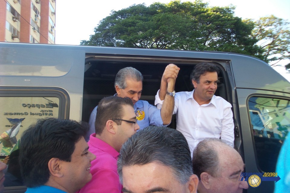 Presidenciável Aécio Neves chega na Aced de Dourados