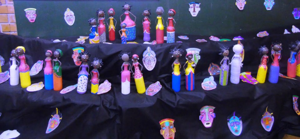Comunidade da escola Celso Müller do Amaral expõe arte africana