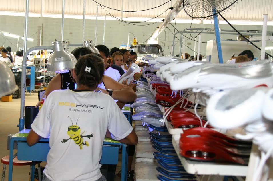 Indústria calçadista prevê crescimento de 2% em 2015