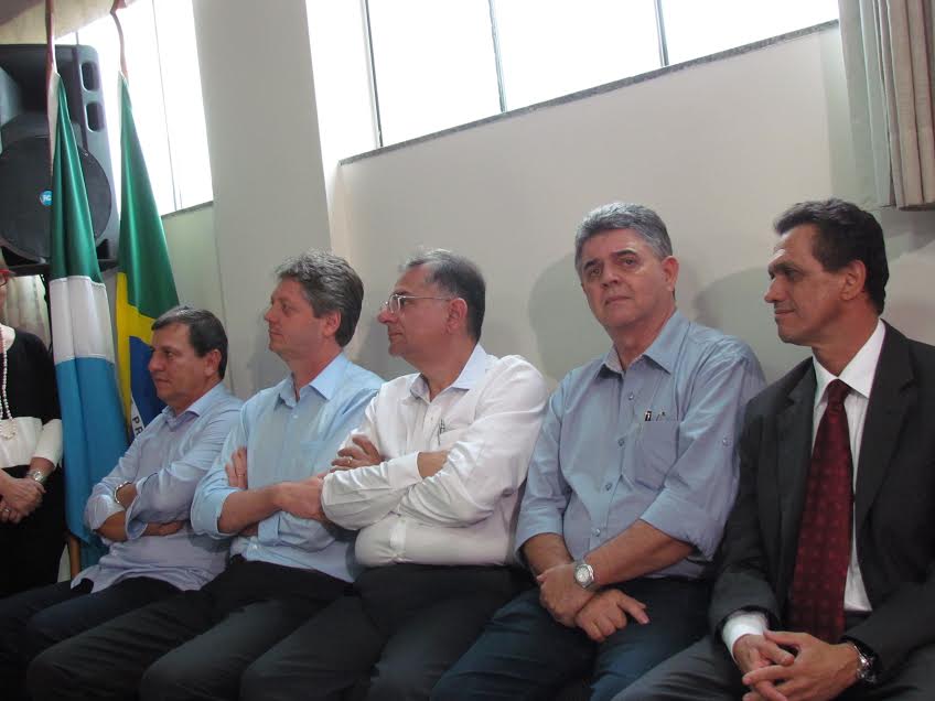 Reinaldo anuncia 12 secretários; Dourados está fora do 1º escalão