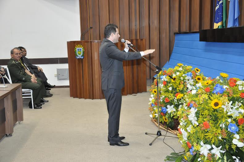 Renato Câmara toma posse como deputado estadual
