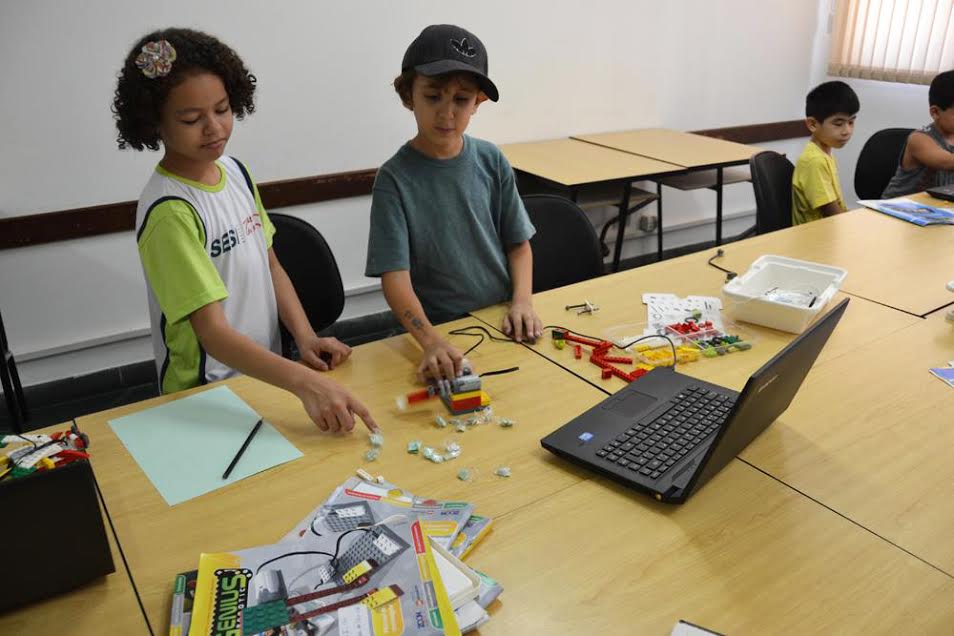 Sesi abre inscrições a robótica para crianças de 7 a 14 anos
