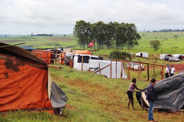 Maior acampamento do MS tem 1,5 mil famílias sem-terra