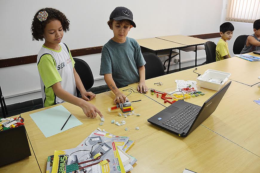 Abertas inscrições a curso de robótica em escolas do Sesi