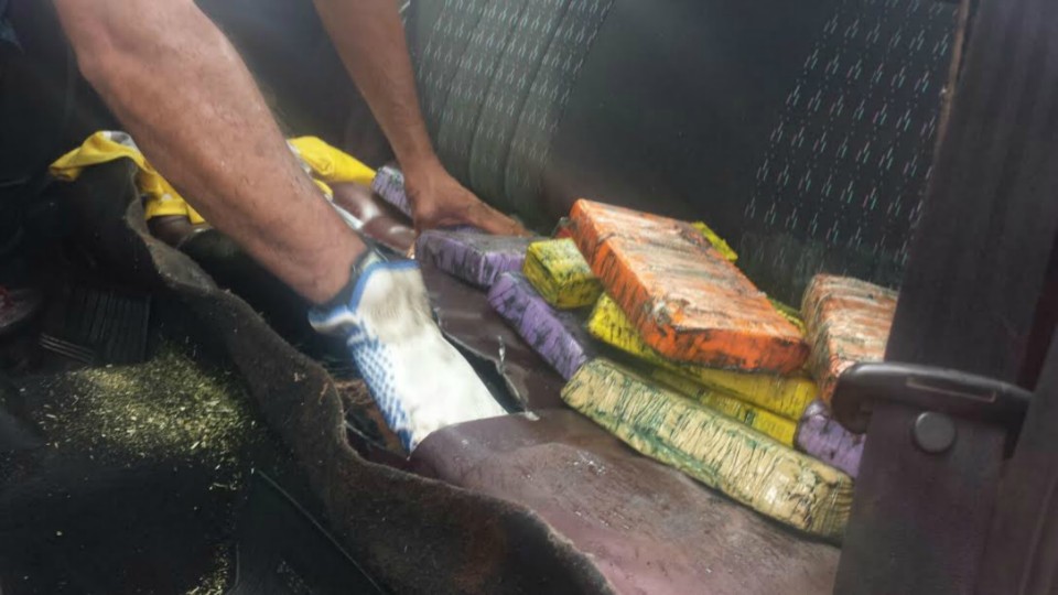 Condutor de Ponta Porã é flagrado com 27 quilos de cocaína