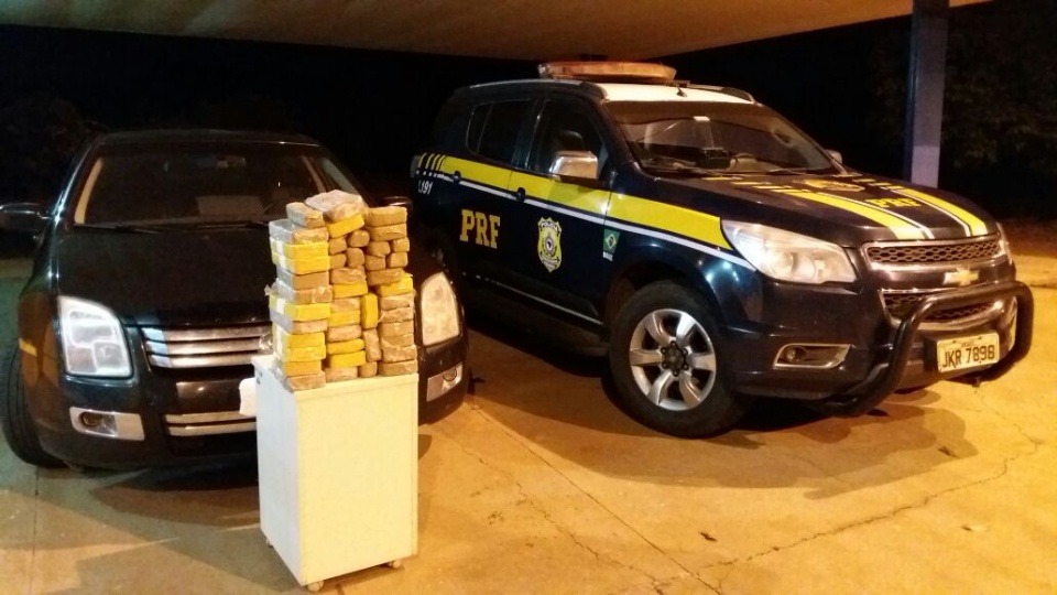 PRF intercepta carregamento de cocaína avaliado em mais de R$ 1,1 milhão