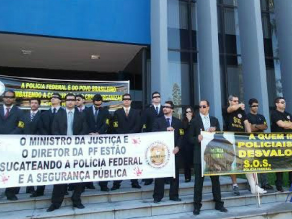PF de Dourados em recente protestofoto - Cido Costa/ Douradosagora