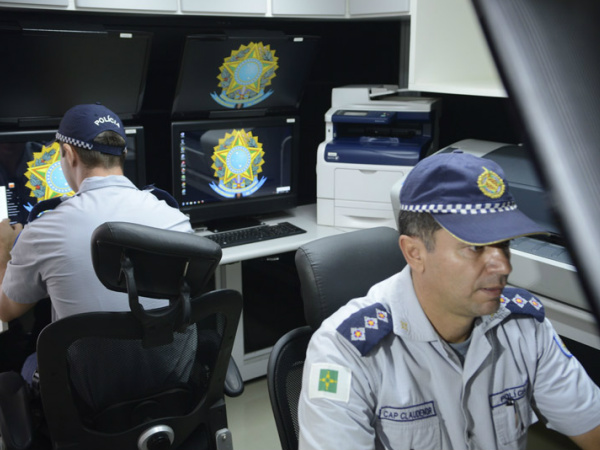Central de monitoramento montada pela Polícia Militar do Distrito Federal durante a Copa Fábio Rodrigues Pozzebom/Agênc