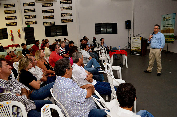 . A análise foi apresentada pelo engenheiro agrônomo e analista financeiro, Fernando Muraro, durante o Circuito Aprosoja, em Sidrolândia