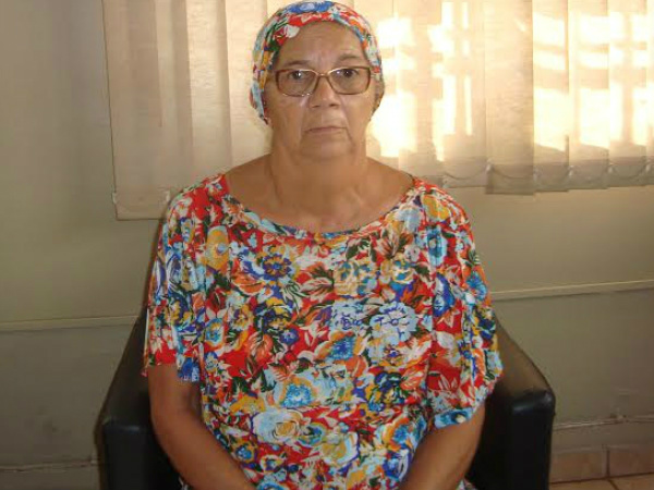 Ex-feirante Irene de Castro precisa de apoio para trabalhar