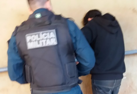 PM prende suspeito de assaltar jovem em Douradosfoto - Cido Costa/DouradosAgora