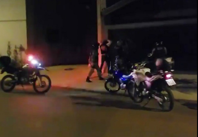 Pietramale mostra jovens que perdem CNH empinando moto