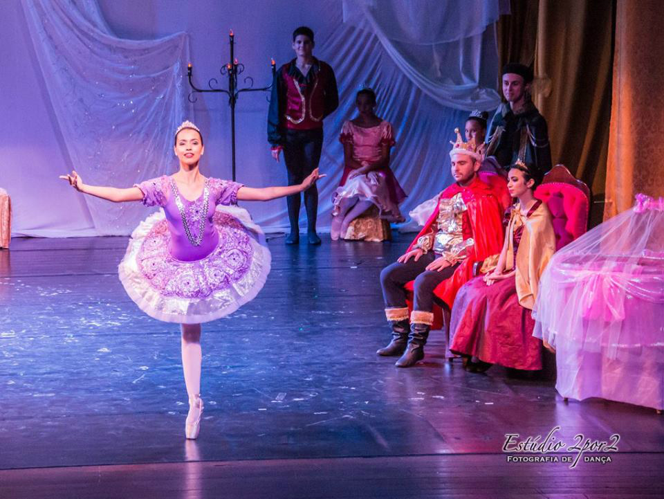 O espetáculo de balé “A Bela Adormecida” é baseado na coreografia original de Marius Petipá de Piotr Llitch Tchaikovsky. (Fotos:Estúdio 2por2 )