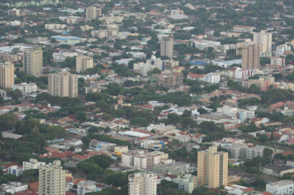 Ferramenta facilita consultar o setor imobiliário em DouradosFoto: Franz Mendes