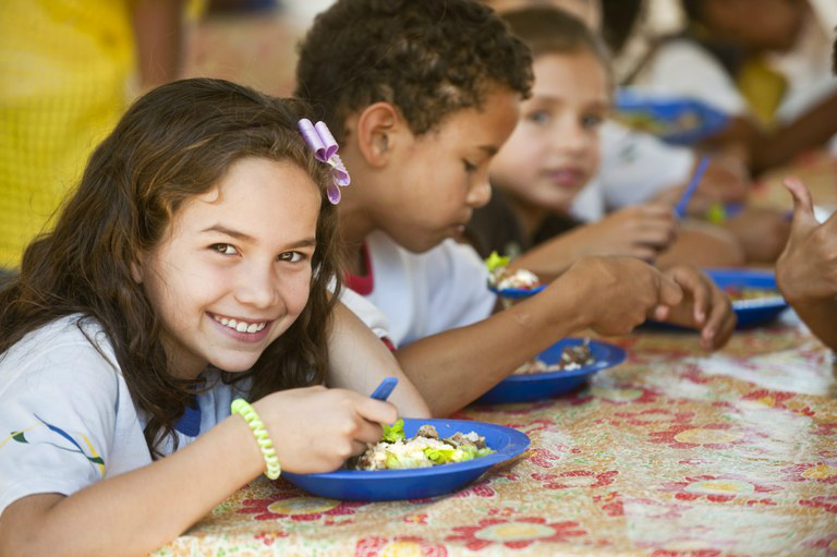 Pnae repassa recursos suplementares para apoiar a alimentação escolar em todos os municípios e estados brasileirosFoto: MDS