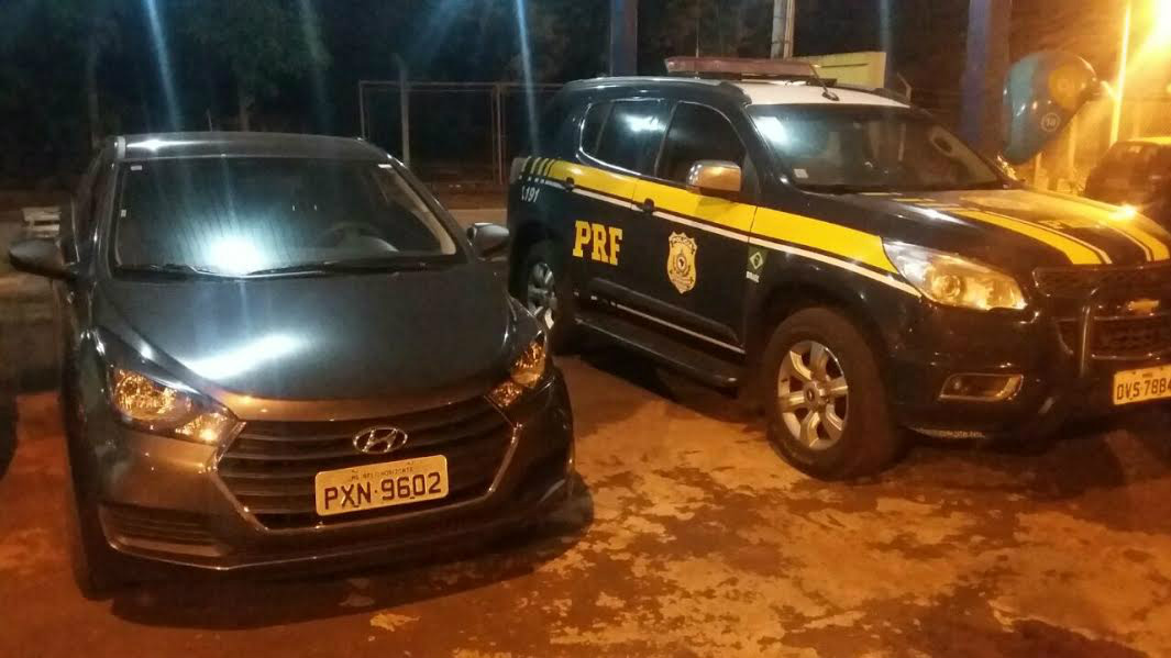 PRF recuperou veículo roubado ontem no Paraná
