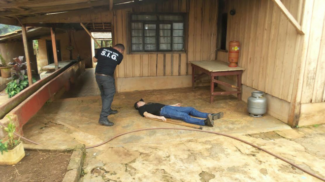 Policiais simularam o assassinato do fazendeiro, conforme relato dos acusadosFotos: Cido Costa