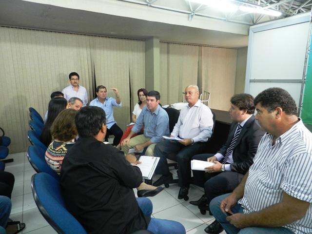 Equipe do governador se reuniu com membros da Fetems na manhã desta quarta-feiraFoto: Divulgação