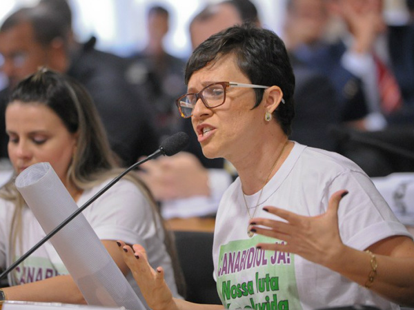 No terceiro debate na CDH, Sheila Geriz criticou a demora da Anvisa para liberar o uso do canabidiolAgência Senado