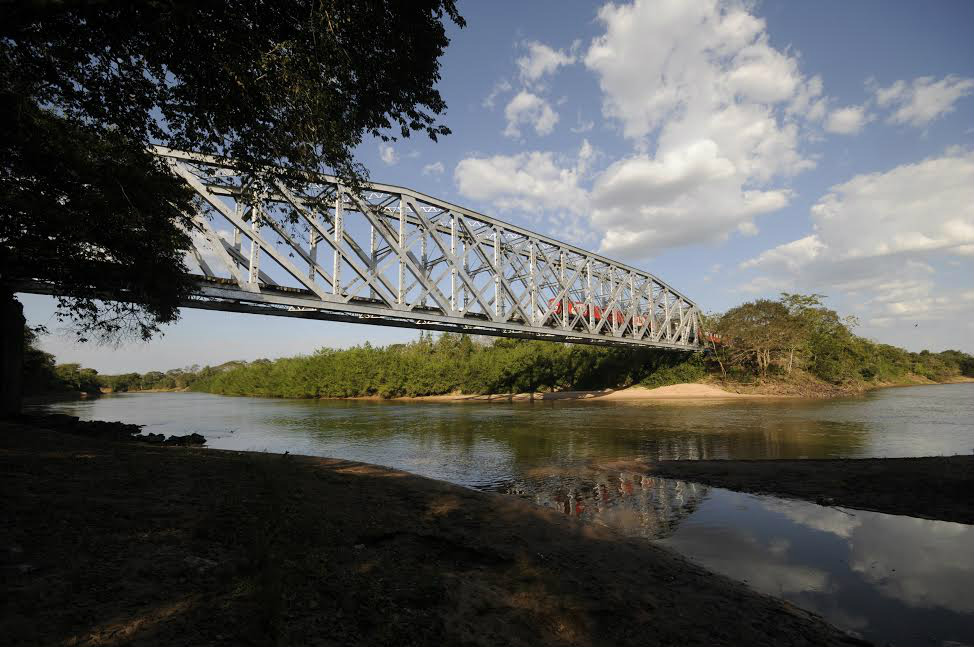 Trem do Pantanal revela cultura sul-mato-grossense