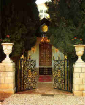 Santuário de Bahá´u´lláh, em Akka (Israel), local de peregrinação