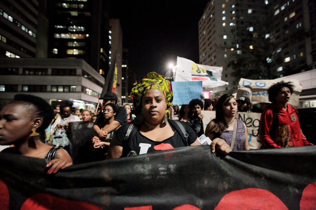 Manifestantes em São Paulo, na Segunda Marcha Internacional pelo Fim do Extermínio do Povo Negro. Foto: Foto Públicas/Oswaldo Corneti