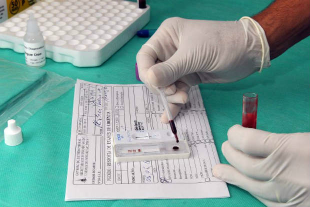 A organização identificou 15 laboratórios que trabalham no desenvolvimento de uma vacina para o ZikaFoto: Divulgação
