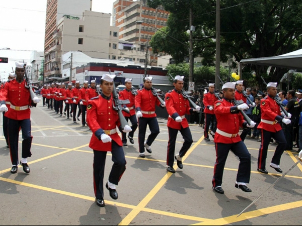 O desfile terá início às 8 horas com concentração na rua 14 de Julho, entre avenida Mato Grosso e rua Dom Aquino e segue pela avenida Afonso Pena, chegando até a rua 7 de Setembro
