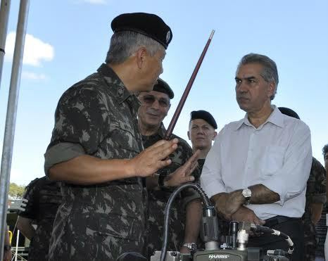 Reinaldo durante visita ao Exército, onde  conheceu o projeto SisfronFoto: Hedio Fazan