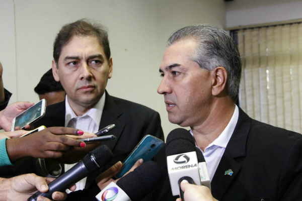 Governador Reinaldo Azambuja e prefeito Alcides Bernal durante encontro ontem. (Foto: Chico Ribeiro)