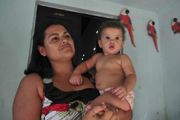 Em 2015, das 10,3 milhões de crianças brasileiras com menos de 4 anos tinham como primeira responsável uma mulher (mãe, mãe de criação ou madrasta)Antonio Cruz/Agência Brasil