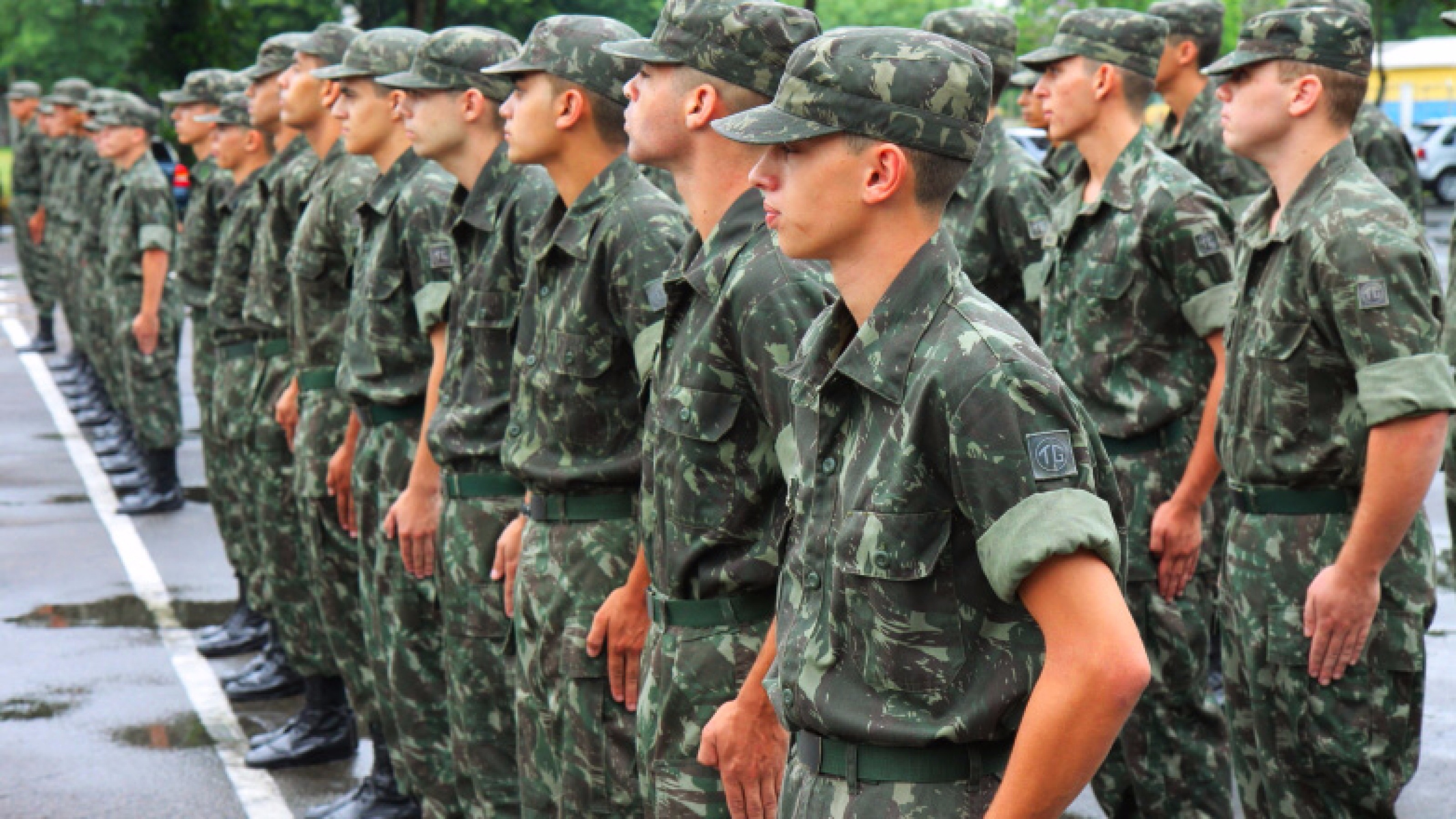 Por ano, aproximadamente 100 mil jovens são incorporados ao serviço militar / Divulgação