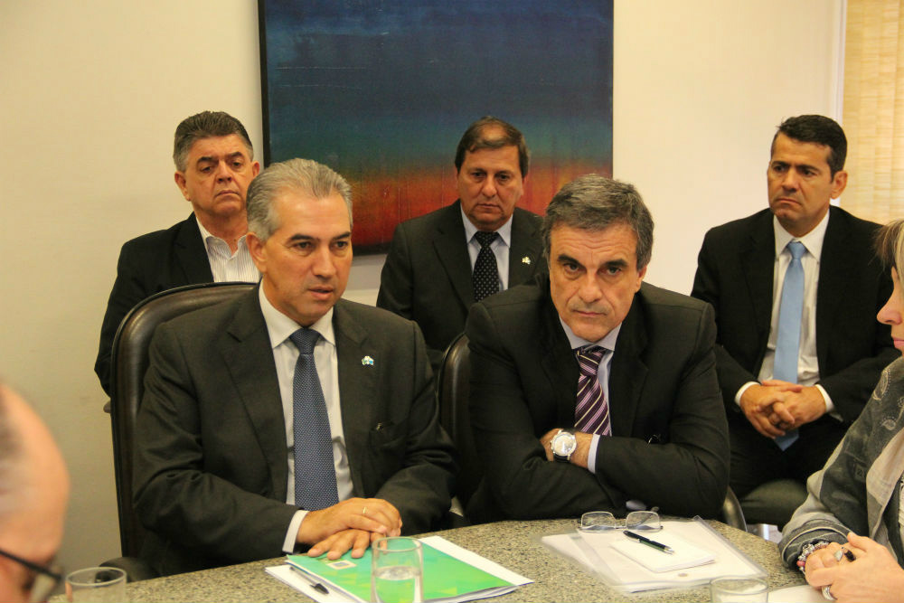 Reinaldo Azambuja e o Ministro da Justiça, José Eduardo Cardozo em reunião.Foto: Chico Ribeiro