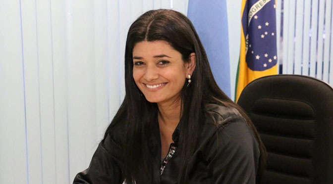 Vice-governadora Rose Modesto