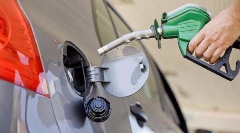 Temer autoriza aumento de preço de combustíveis