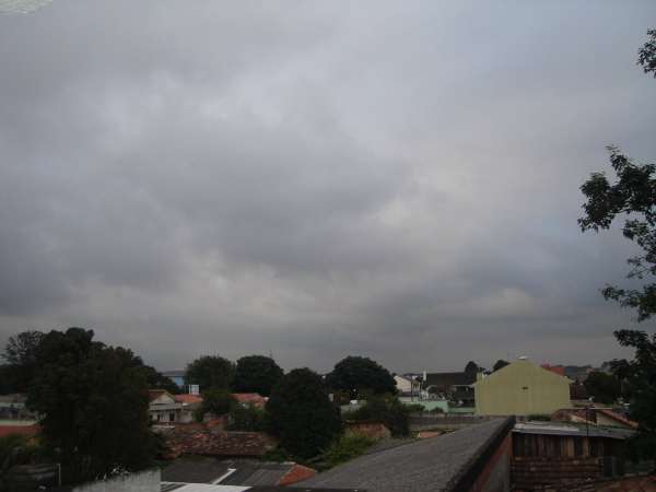 O dia será nublado com névoa úmida em boa parte do EstadoFoto: Arquivo