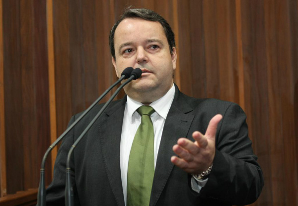 Fabio Edir foi reeleito por mais 4 anos de mandato a reitor da UEMS