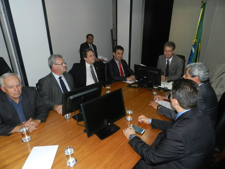 Ministro da Saúde Arthur Chioro recebe Odilon, André e parlamentares de Mato Grosso do SulCrédito: Divulgação