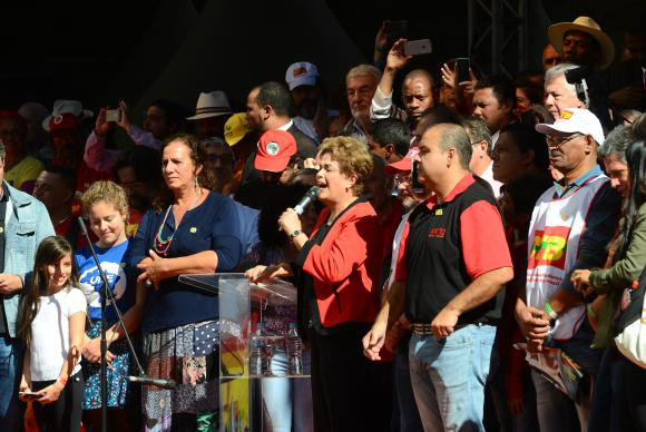 Dilma Rousseff participa de ato, organizado pela CUT, no Vale do Anhangabaú, para comemorar o Dia do TrabalhoRovena Rosa/Agência Brasil