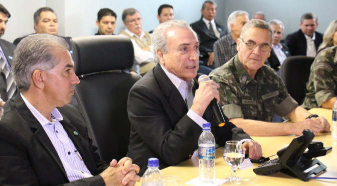 Reinaldo e Temer durante audiência no Exército em DouradosFoto: Jessica Barbosa/Noticias MS