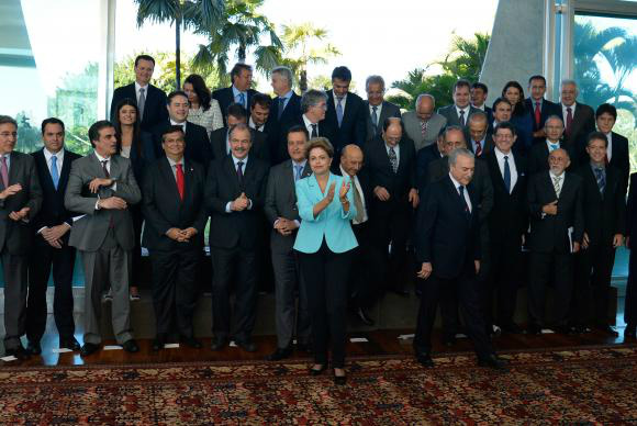 Dilma Rousseff e sua equipe reúnem-se com os governadores no Palácio da Alvorada Wilson Dias/Agência Brasil