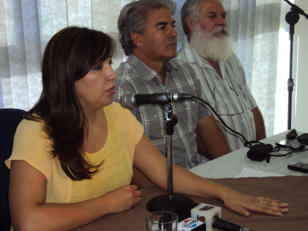 Keliana reuniu a imprensa para anunciar a candidatura (Foto: Flávio Verão)