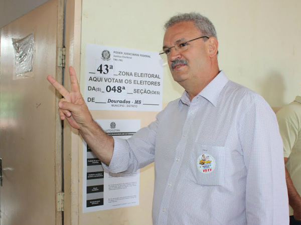 Deputado Federal Geraldo Resende durante votação na manhã de ontem em Dourados