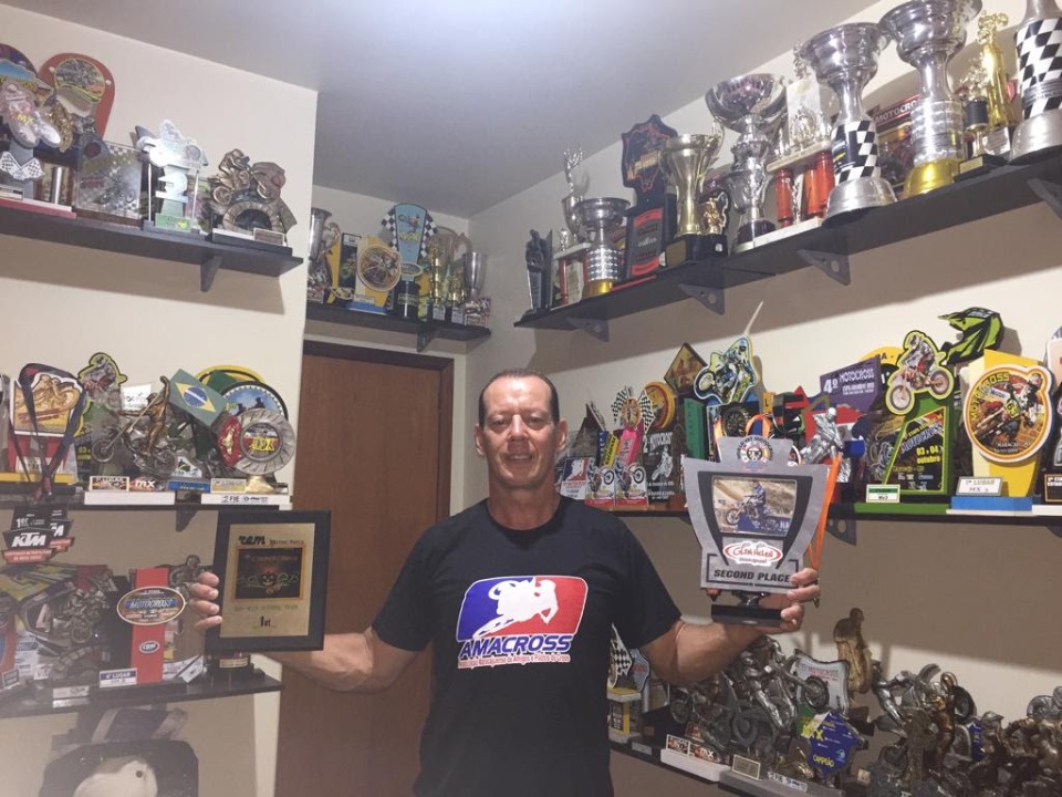 Piloto de Maracaju é vice-campeão do Mundial de Motocross para Veteranos nos EUA