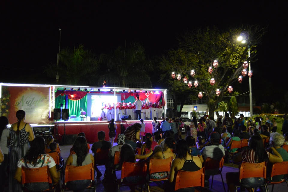 Fim de semana tem shows em palco móvel e food trucks na Praça Antônio João