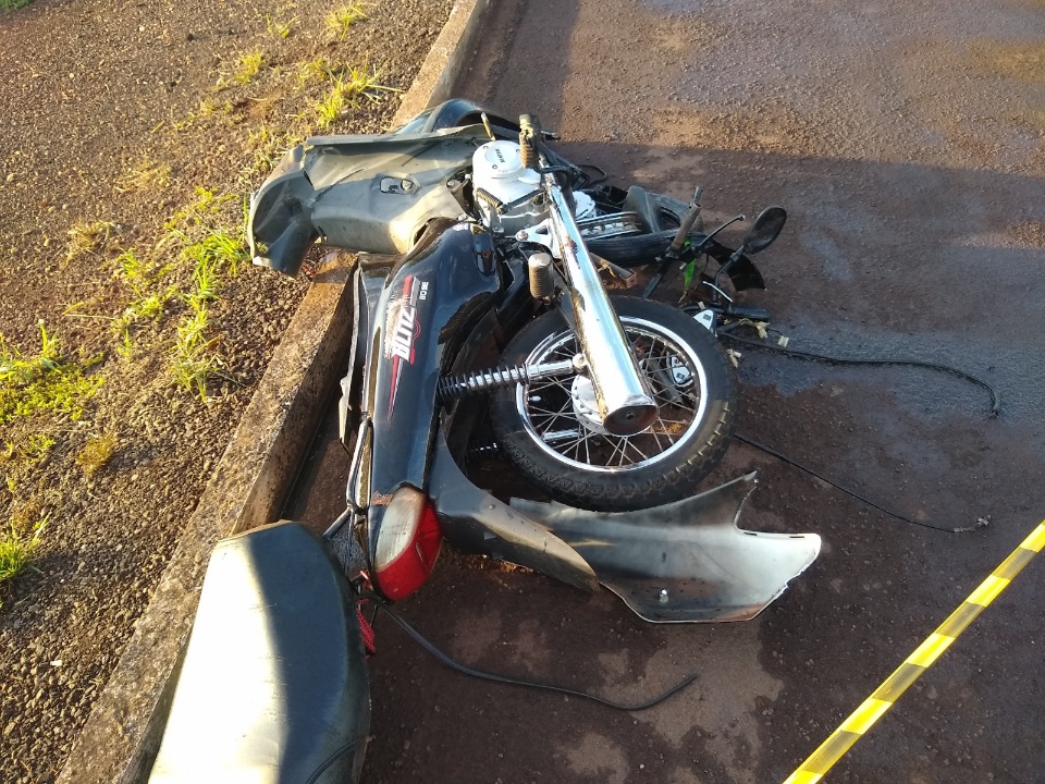 Motociclista morre em colisão de frente com carro na BR-163