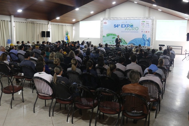 Sicredi Centro-Sul MS realiza palestra na 54ªExpoagro