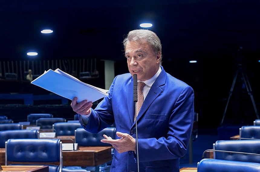 O senador Alvaro Dias é autor da PEC 10/2013, que limita o foro privilegiado concedido a autoridadesWaldemir Barreto/Agência Senado