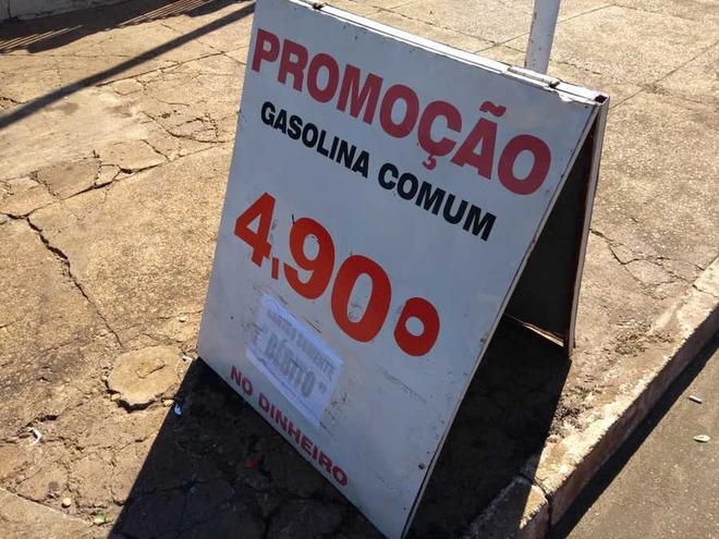 Posto aumenta gasolina para R$ 4,90 em Nova AndradinaFoto:  Acácio Gomes / Nova News
